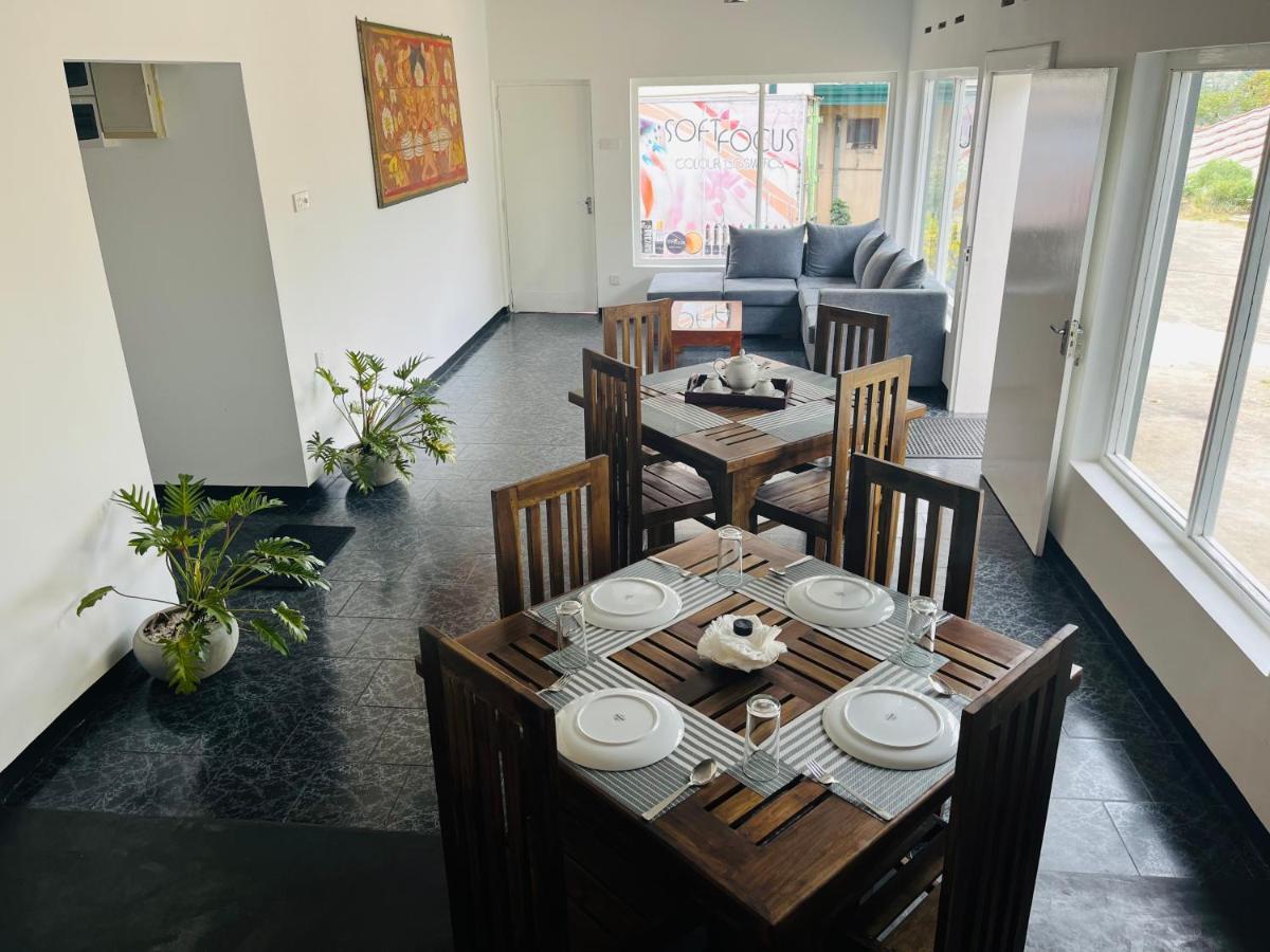 The Lake Round Guest House Kandy Dış mekan fotoğraf