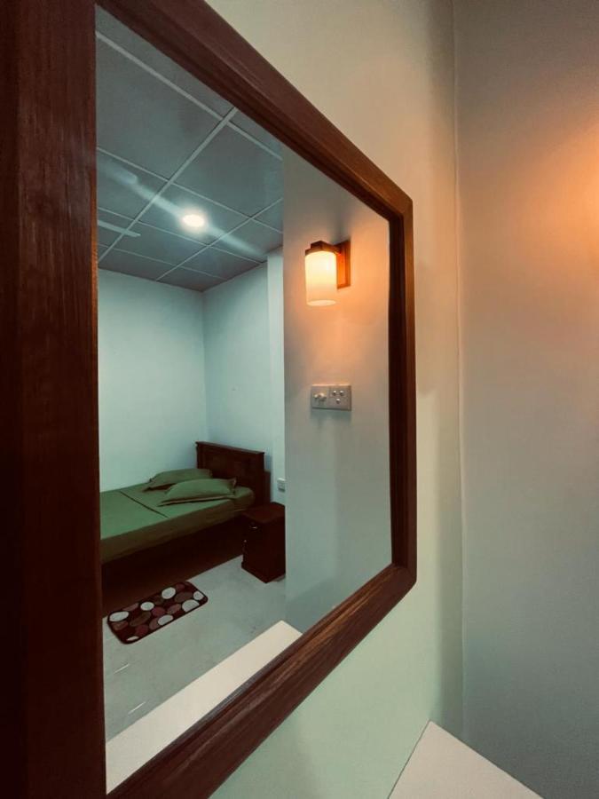 The Lake Round Guest House Kandy Dış mekan fotoğraf