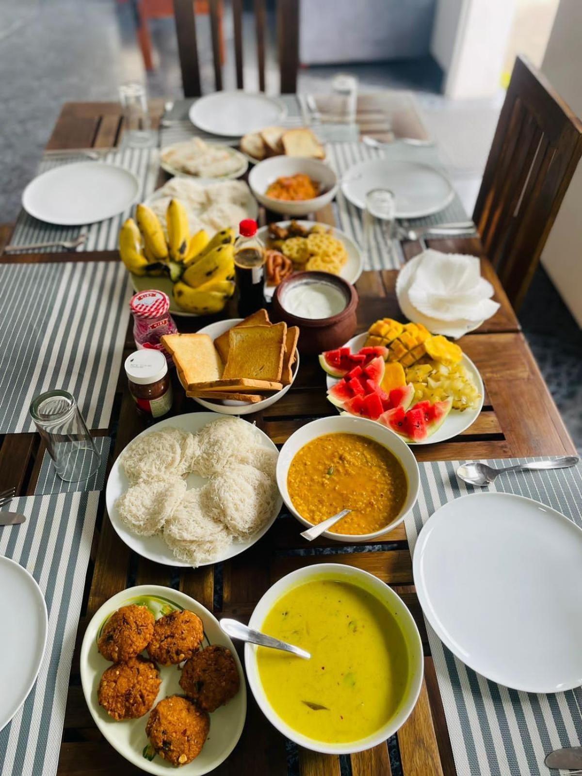 The Lake Round Guest House Kandy Dış mekan fotoğraf