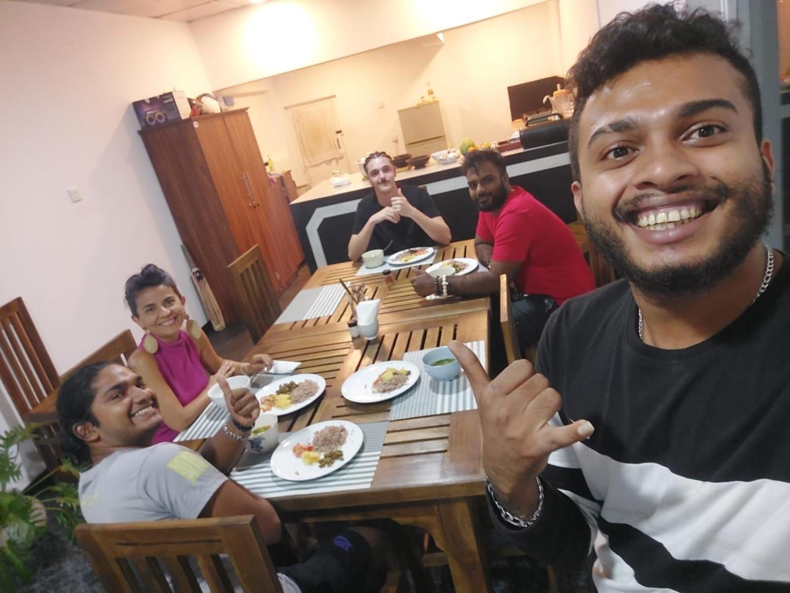 The Lake Round Guest House Kandy Dış mekan fotoğraf