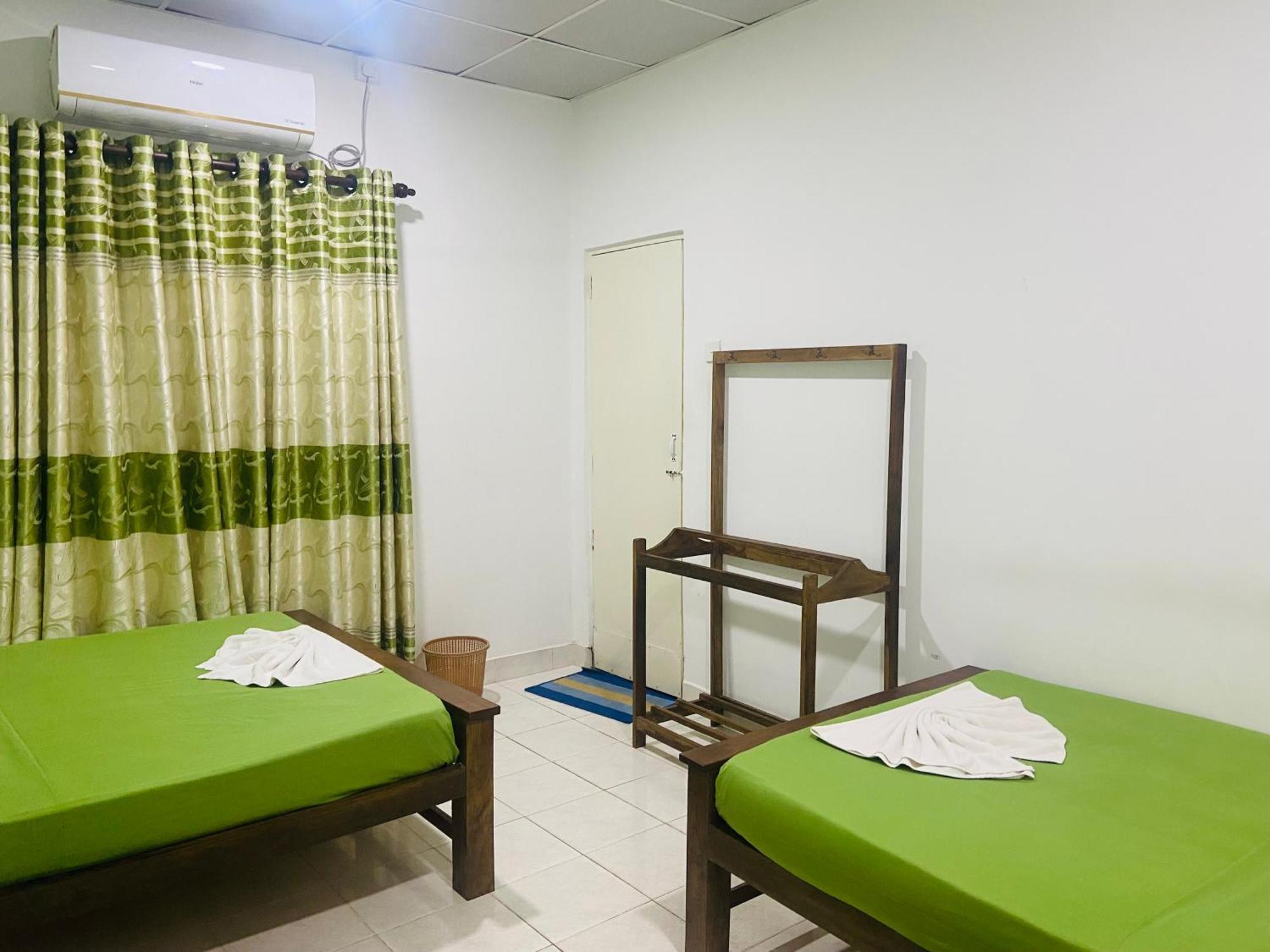 The Lake Round Guest House Kandy Dış mekan fotoğraf